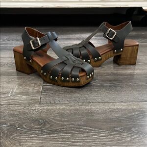 Free People green/gray Sandals with Wooden Heel size 36